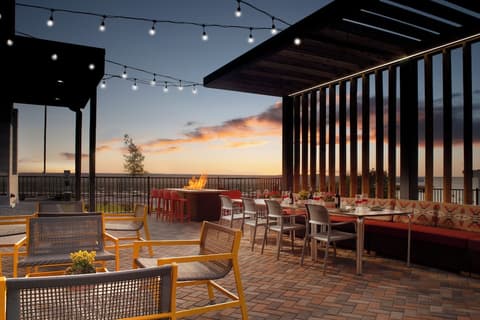 Home2 Suites By Hilton Albuquerque Airport, Terrace/patio