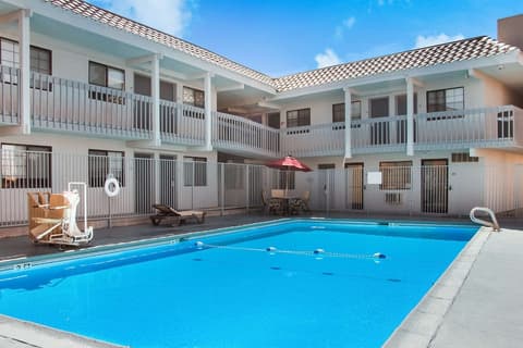 Quality Inn Santa Fe New Mexico, Pool