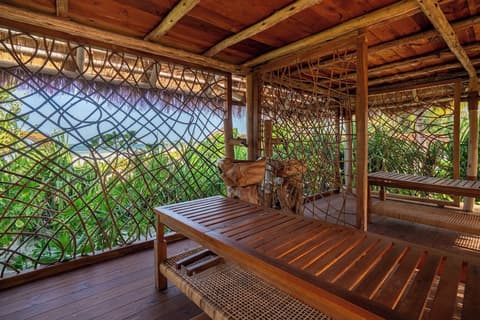 Sensations Eco-Chic Hotel, Massage in accommodation