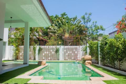 Angel Boutique Hotel, Pool