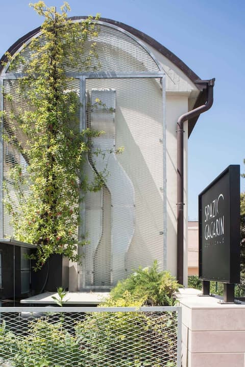 Spazio Gagarin Residence, Front of property