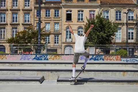 Hotel Indigo Bordeaux Centre Chartrons by IHG, Children's play area - outdoor