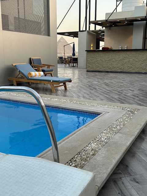 Stay Inn Pyramids Hotel, Rooftop pool