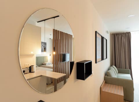 Horta Bay, Private kitchen