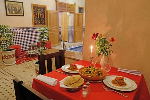 riad zanouba, Restaurant