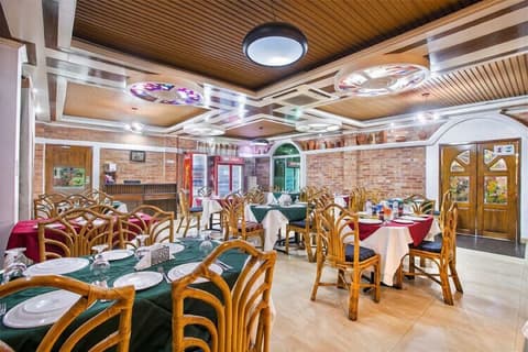 Shaira Garden Resort, Restaurant