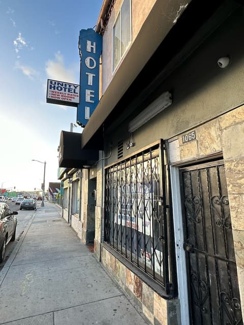 Unity Hotel - No Parking & Rooms Are Upstairs, Front of property