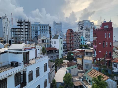 Amy Hotel And Apartment Hue, Exterior