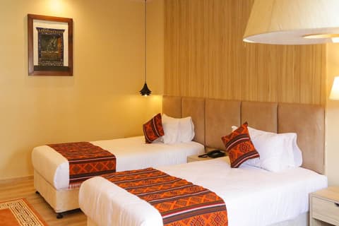 Hotel Kaachi Grand, Room