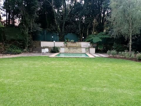 NO66 Sandton Lodge, Outdoor pool
