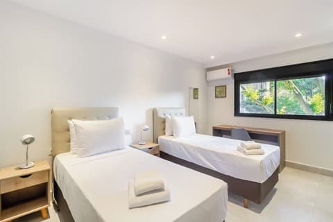 360 Liberdade by Housi, Room