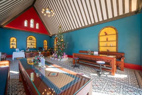 The Mong Village Resort & Spa, Reception