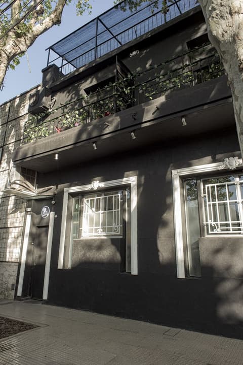 PH Palermo Hostel, Exterior