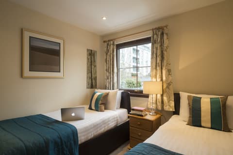 Fountain Court Apartments - Grove, 