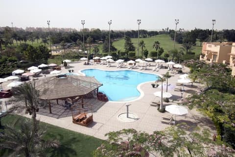 Swiss Inn Pyramids Golf Resort & Swiss Inn Plaza Hotel, 
