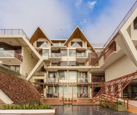 Hotel Mystic Mountain, 