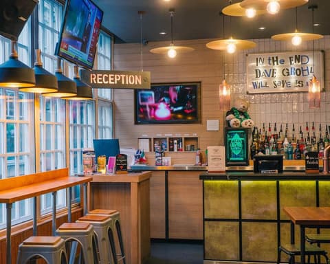 St Christopher's Bath, 