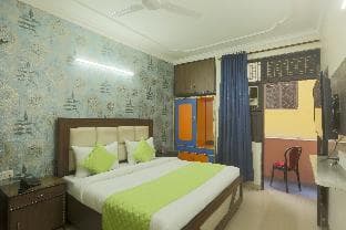 Hotel Ark Suites At Airport, 