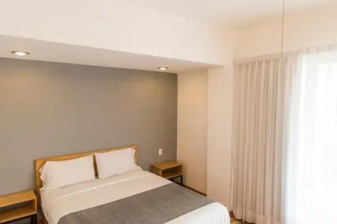 Hostal Tres Central, 