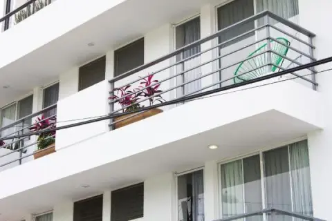 Hostal Tres Central, 