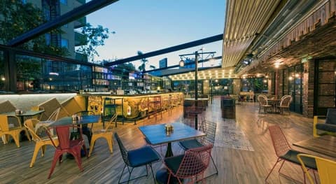 Beetle House Coffee Hotel, 