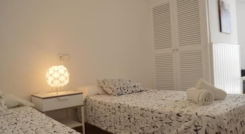 Jacaranda Apartments, 