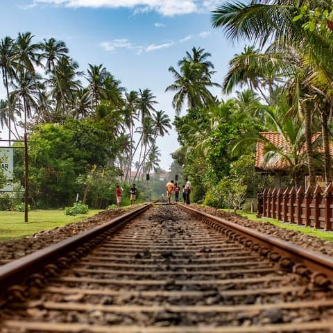 Sri Lanka Land & Sea