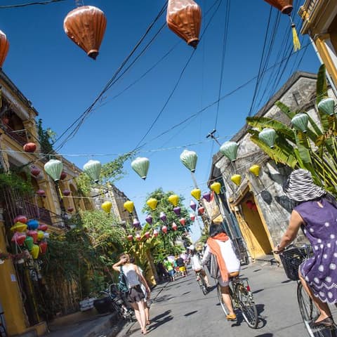 Epic Vietnam: Hanoi, Ho Chi Minh City & Handmade Noodles