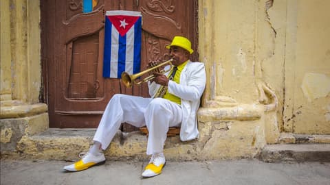 Cuban Rhythms: Beachfronts & Havana Vibes