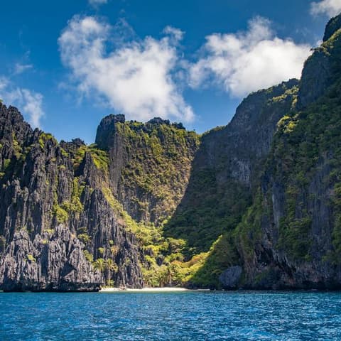 Palawan Island: Caves, Beaches & Eye-Popping Sunsets