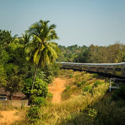 Delhi to Kochi: Hampi Ruins & The Taj Mahal