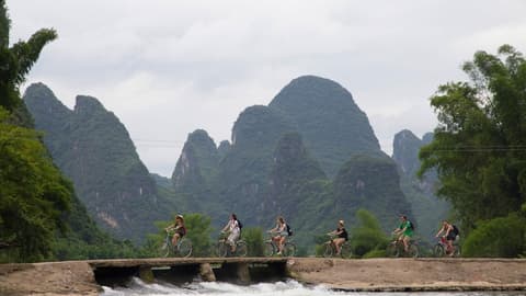 China: National Parks & Vibrant Cities