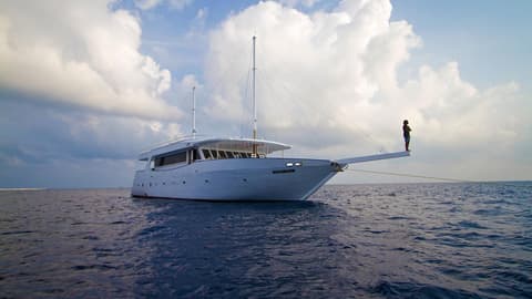 Maldives Dhoni Explorer