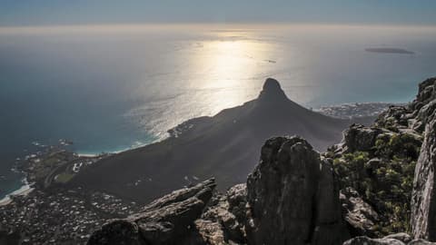 Serengeti, Falls & Cape Town Overland: Sunsets & Safaris