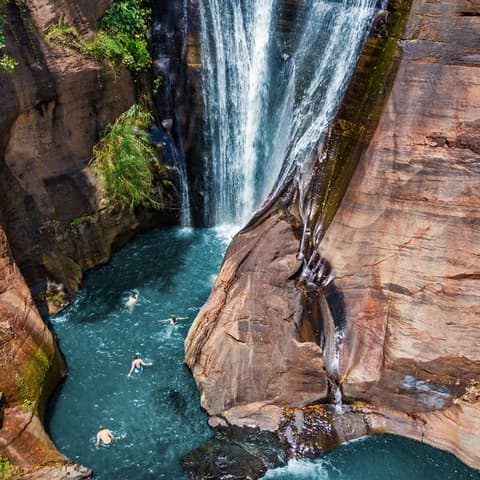 India to Sri Lanka: Spice Gardens & Goa's Beaches