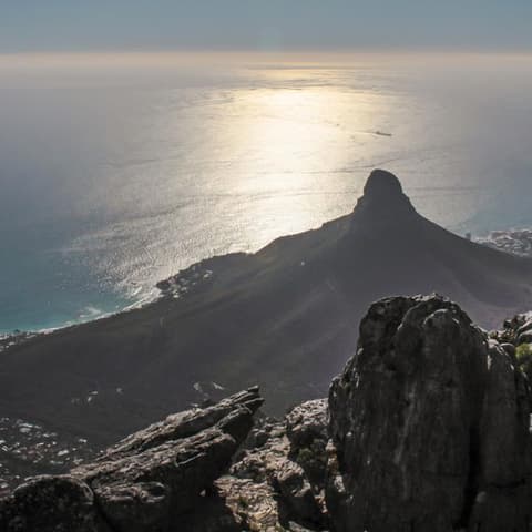 Serengeti, Falls & Cape Town Overland: Sunsets & Safaris