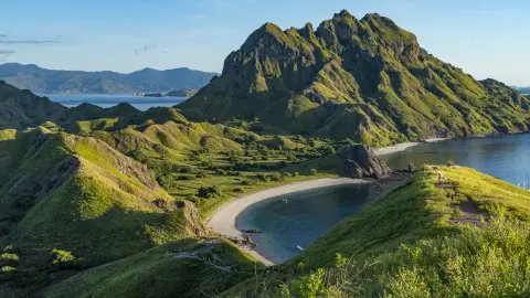 Ubud to Flores: Komodo Dragons, Beaches & Tribal Treks