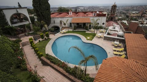 Hotel Posada la Ermita, Pool view