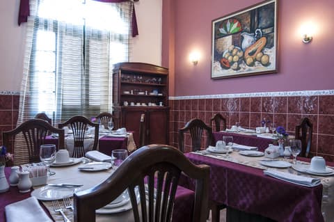 Hotel E San Basilio, Restaurant