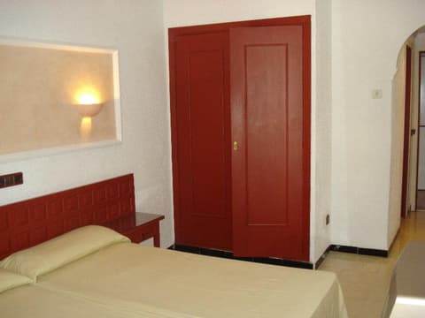 Hotel Cassandra, General view