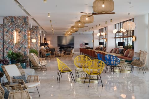 Hotel Fariones, Lobby