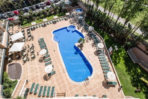 California Palace, Pool