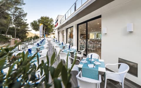 Globales Montemar, Restaurant