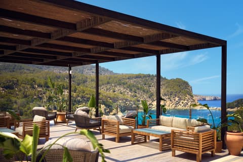 Cala San Miguel Hotel Ibiza, Curio Collection By H, General view