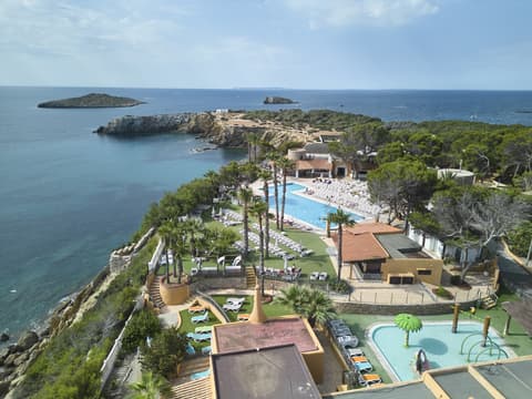 FERGUS Style Punta Arabi, General view