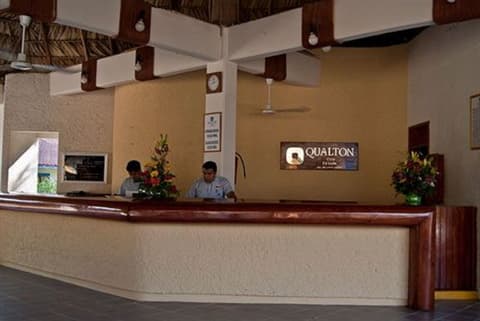 Qualton Club Ixtapa All Inclusive, Lobby
