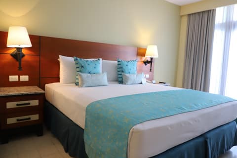 Pierre Mundo Imperial Riviera Diamante Acapulco, Room