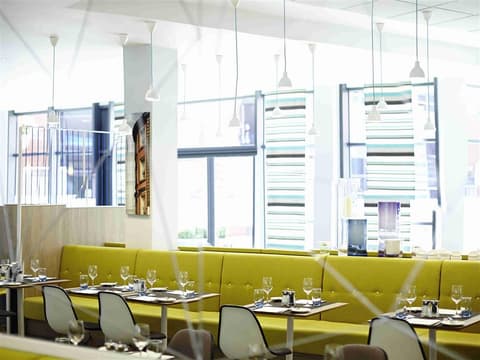 Novotel Manchester Centre, Restaurant