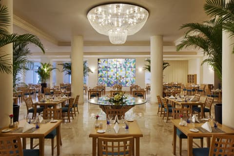 El Dorado Royale Spa Resort - All Inclusive, Restaurant