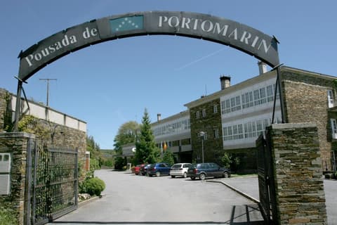 Pousada de Portomarin, General view